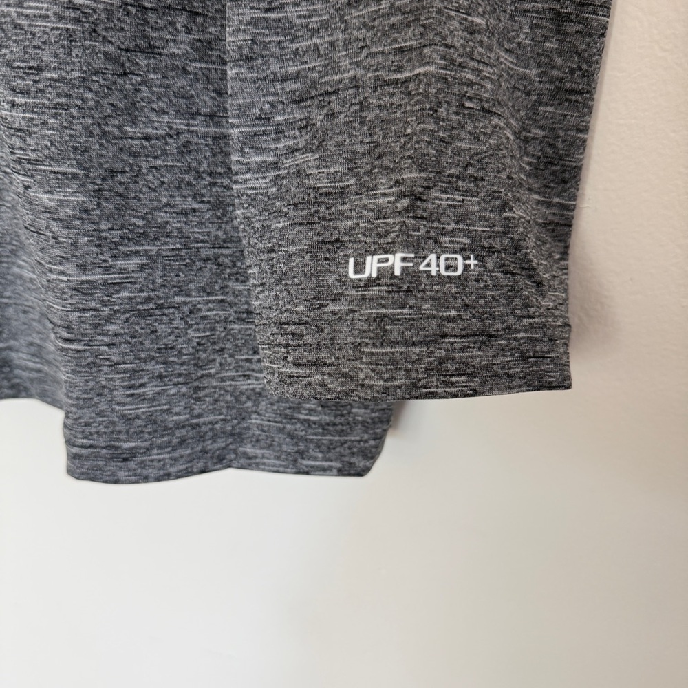 Nike Dri-Fit Gray Men's Hooded Swim Shirt - Picture 7 of 7